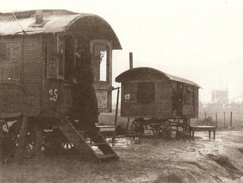 A "cigány" tábor a korábbi Beginenstrasse-n, Uckendorfban, Gelsenkirchen külvárosában.